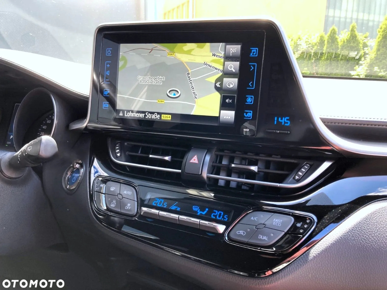 Toyota C-HR 1.8 Hybrid Premium - 29
