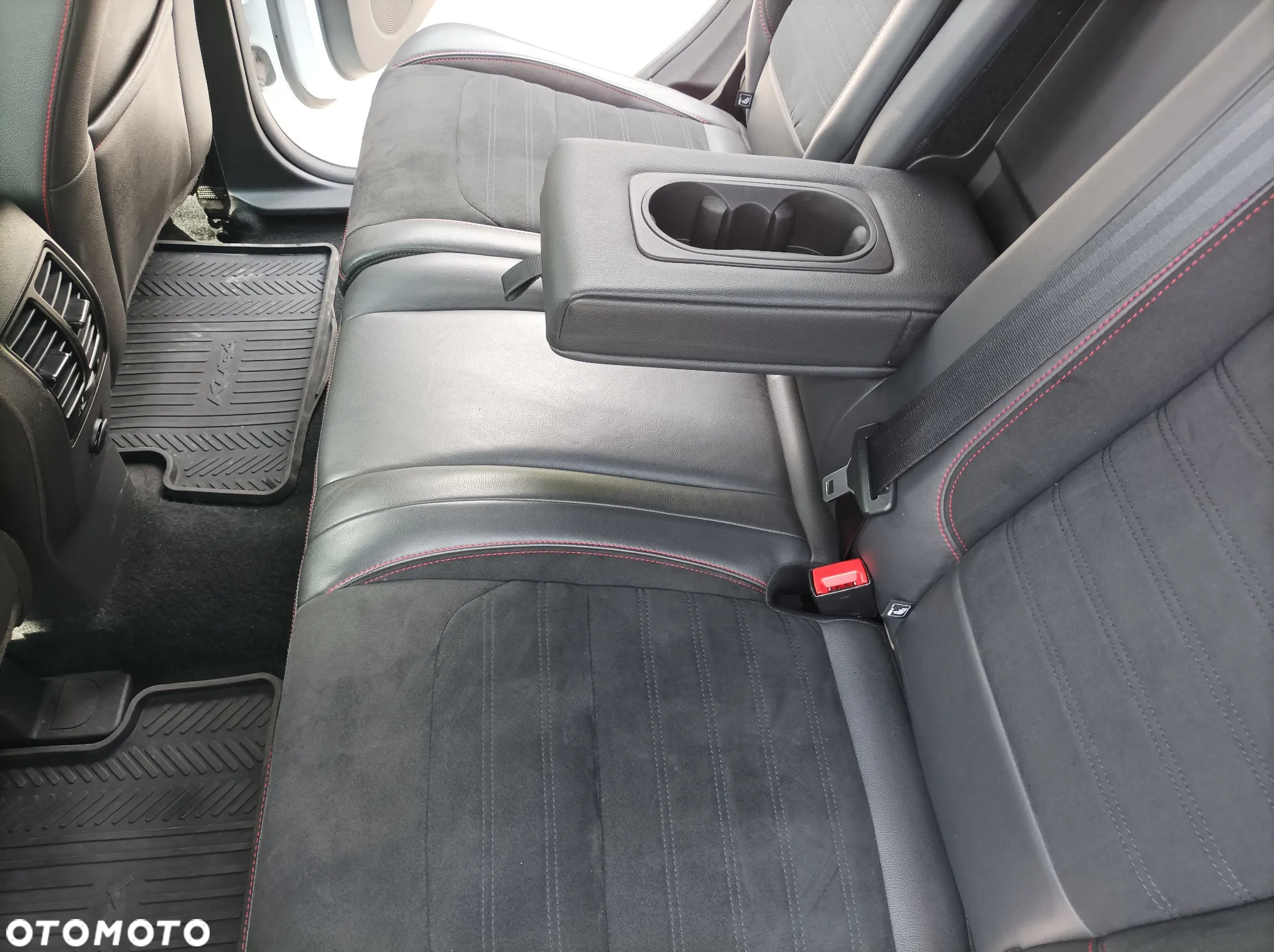Ford Kuga 1.5 EcoBoost FWD ST-Line ASS MMT6 - 20