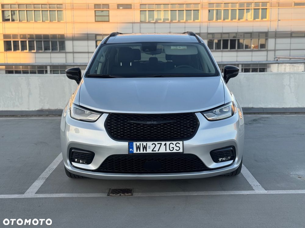 Chrysler Pacifica - 13