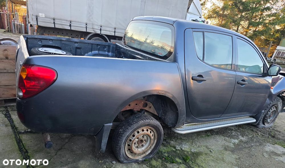 Mitsubishi L200 2.5 DID Instyle - 4