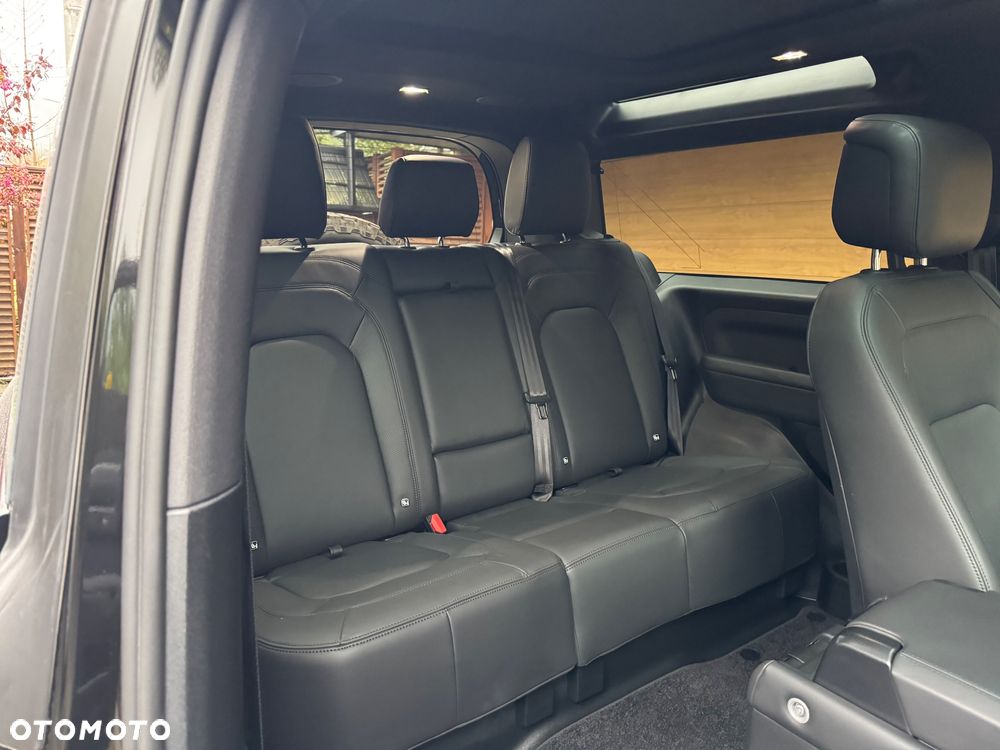 Land Rover Defender 3.0 D300 mHEV S - 16