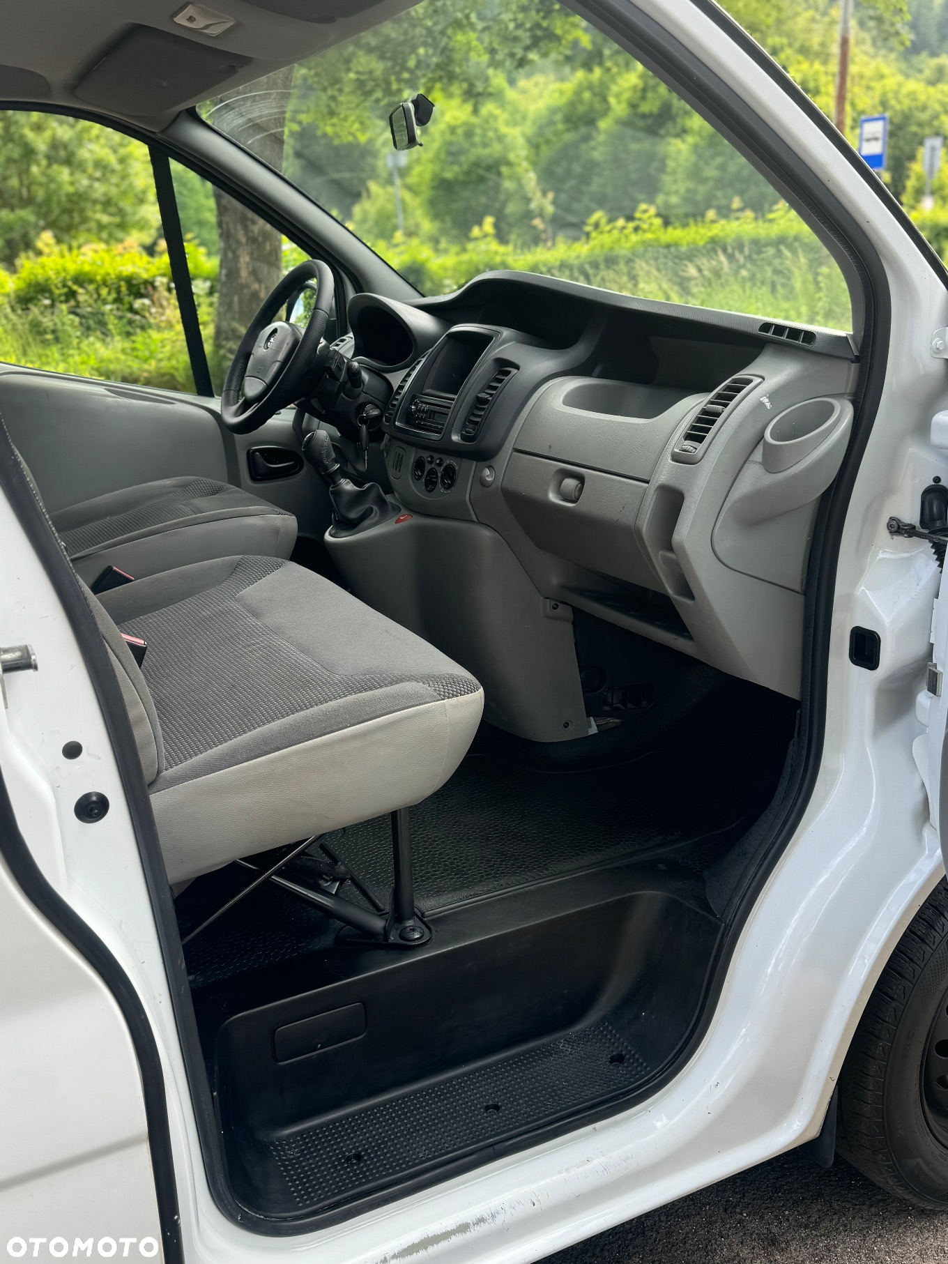 Opel Vivaro L2H1 2.9t - 7