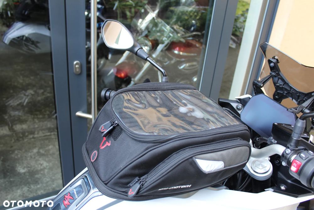 BMW XR - 15