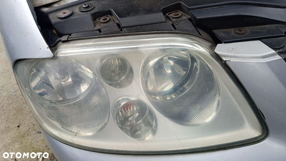 LAMPA PRAWA PRZÓD PRZEDNIA VW TOURAN I EUROPA - 2
