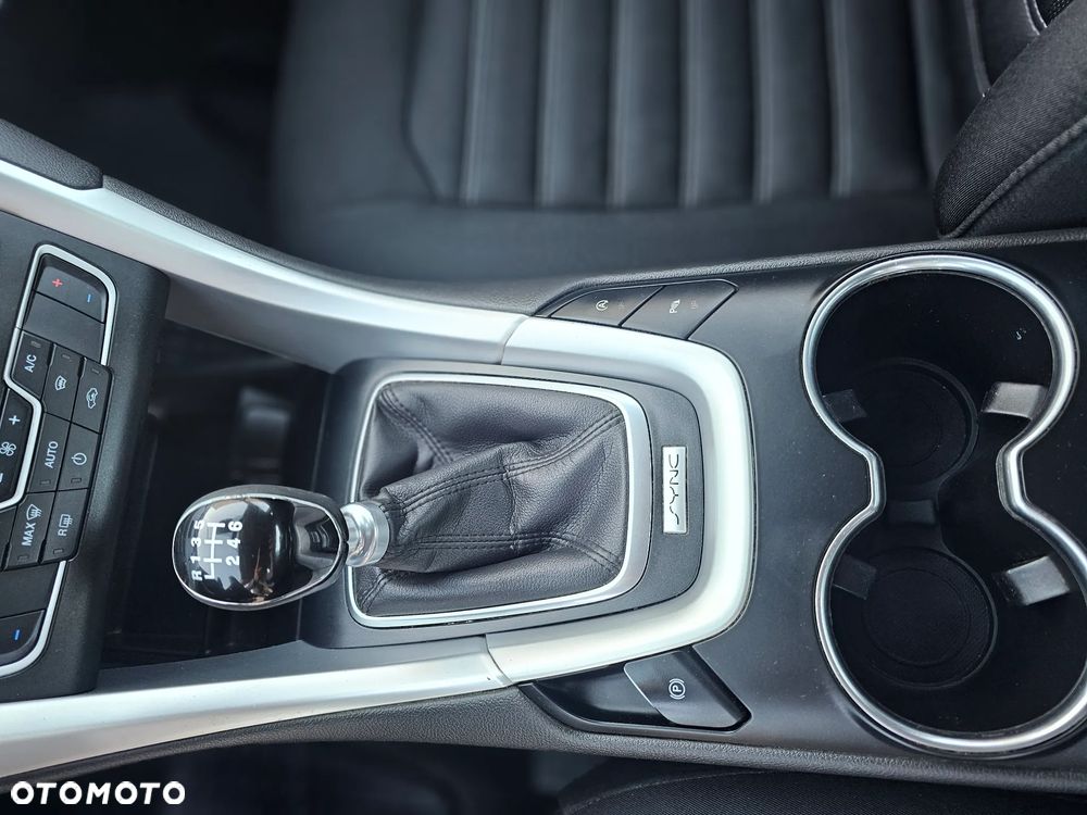 Ford Mondeo - 19