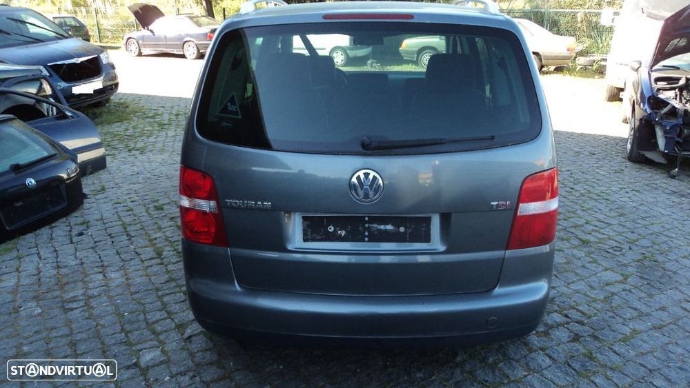 Volkswagen Touran 2.0 TDi 7Lug 2005 - Para Peças - 7