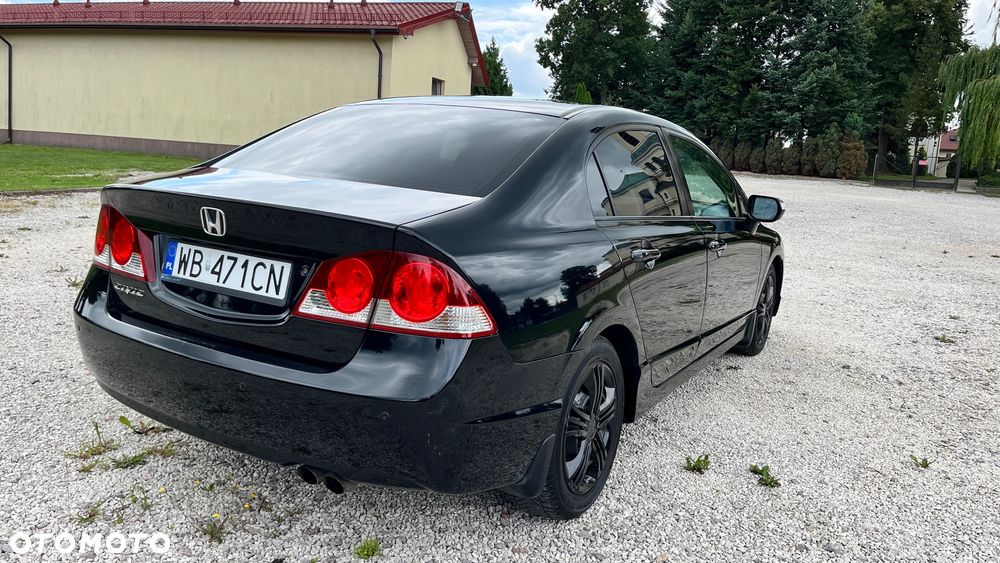 Honda Civic 1.8 Comfort - 8