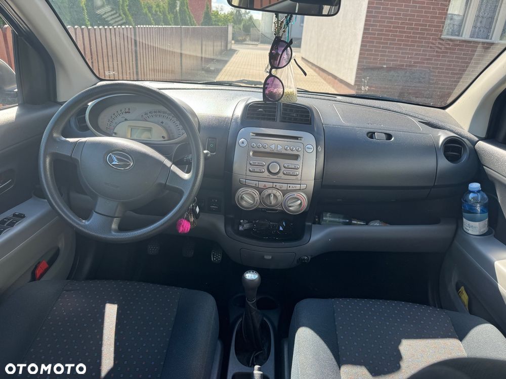 Daihatsu Sirion 1.3 - 9
