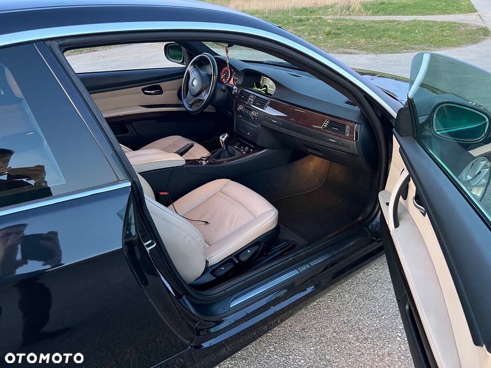 BMW Seria 3 320d - 6