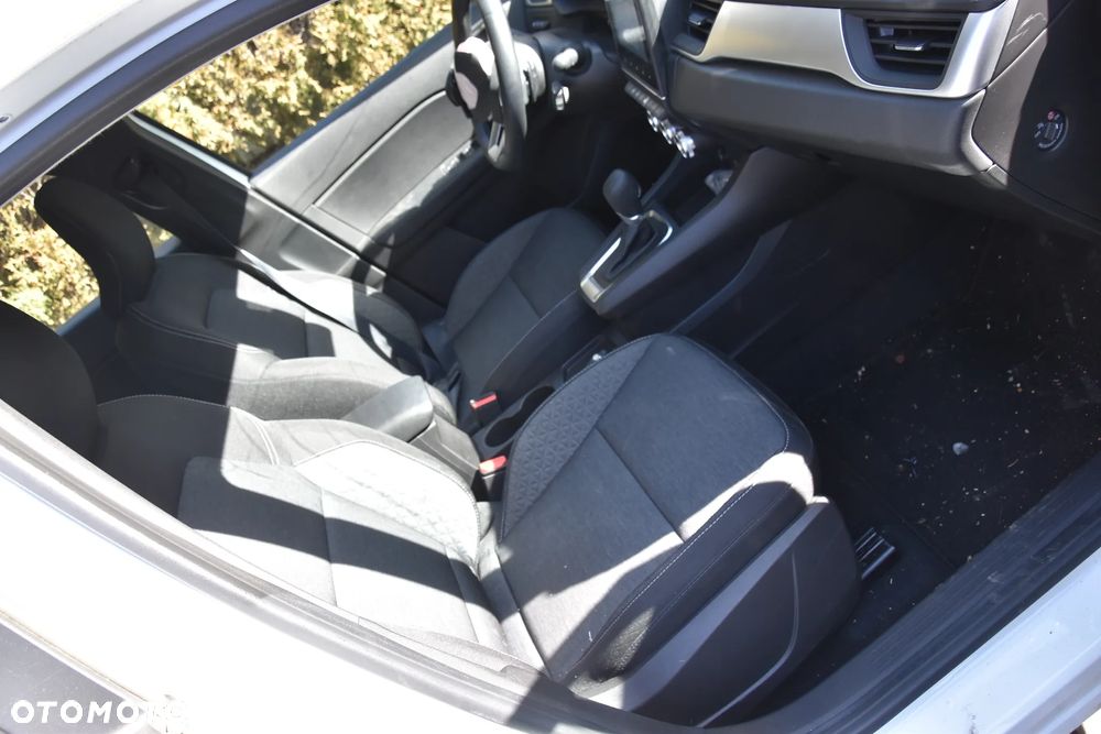 Renault Captur TCe Mild Hybrid 140 EDC GPF EVOLUTION - 23