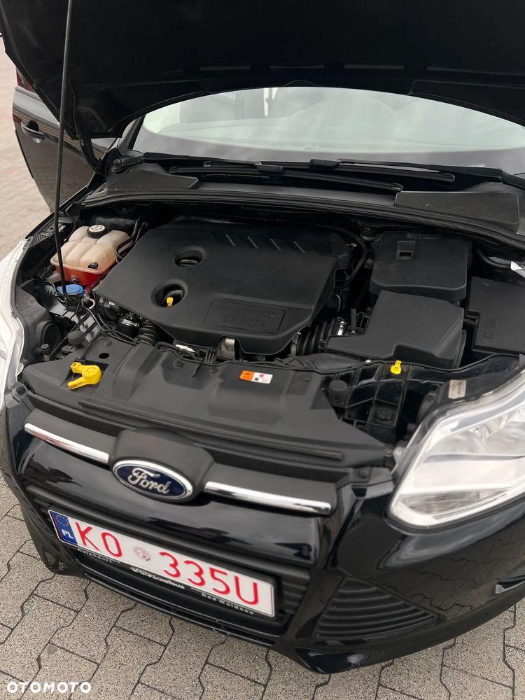 Ford Focus 1.6 TDCi DPF Start-Stopp-System SYNC Edition - 19