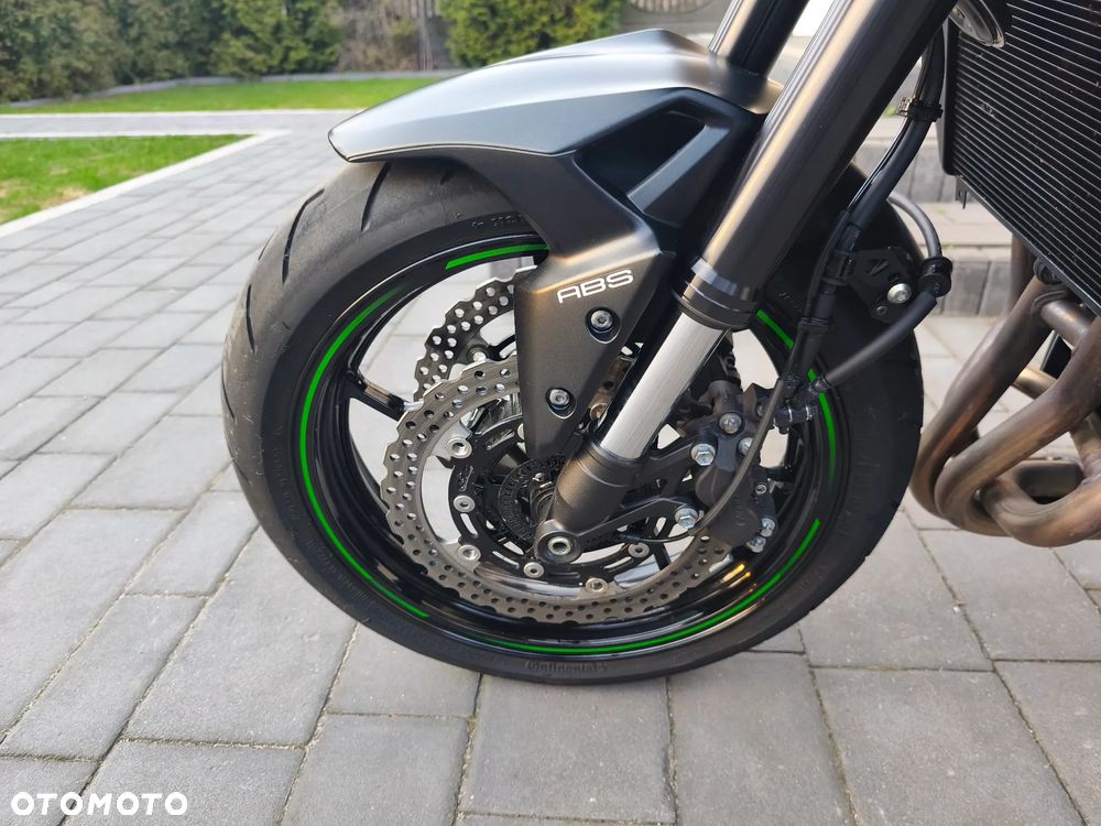 Kawasaki Z 900 - 22