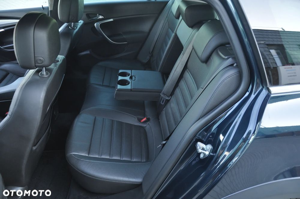 Opel Insignia 2.0 ECOTEC DI Turbo 4x4 Business Innovation - 19