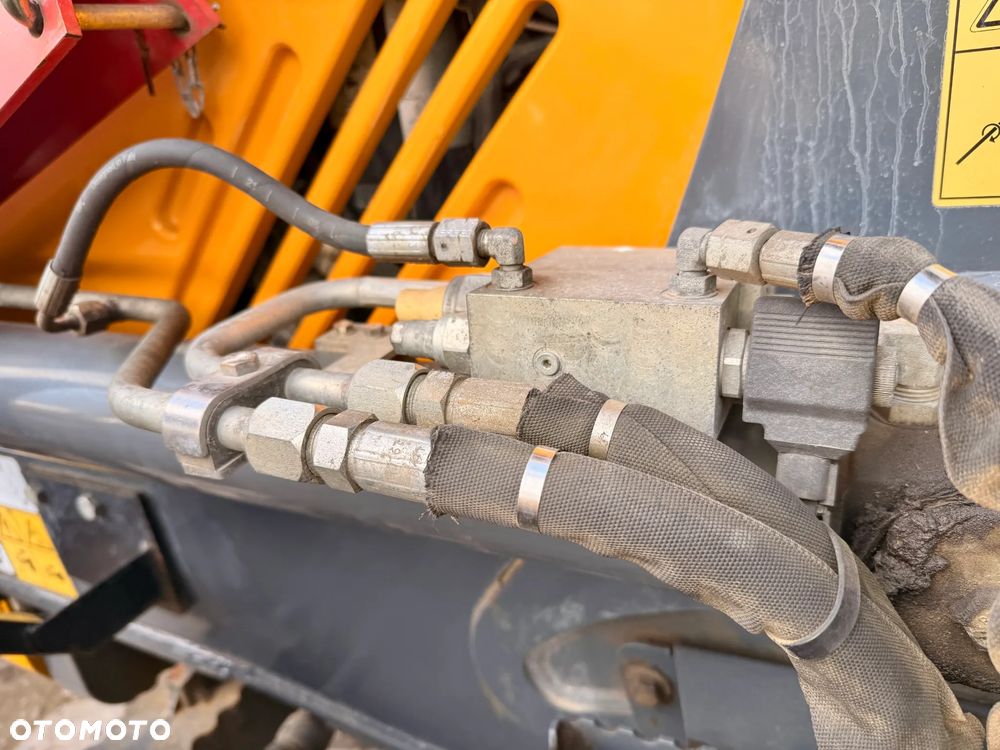 Terex koparko - ładowarka MECALAC TLB980, równe skrętne koła, jak NOWA - 16