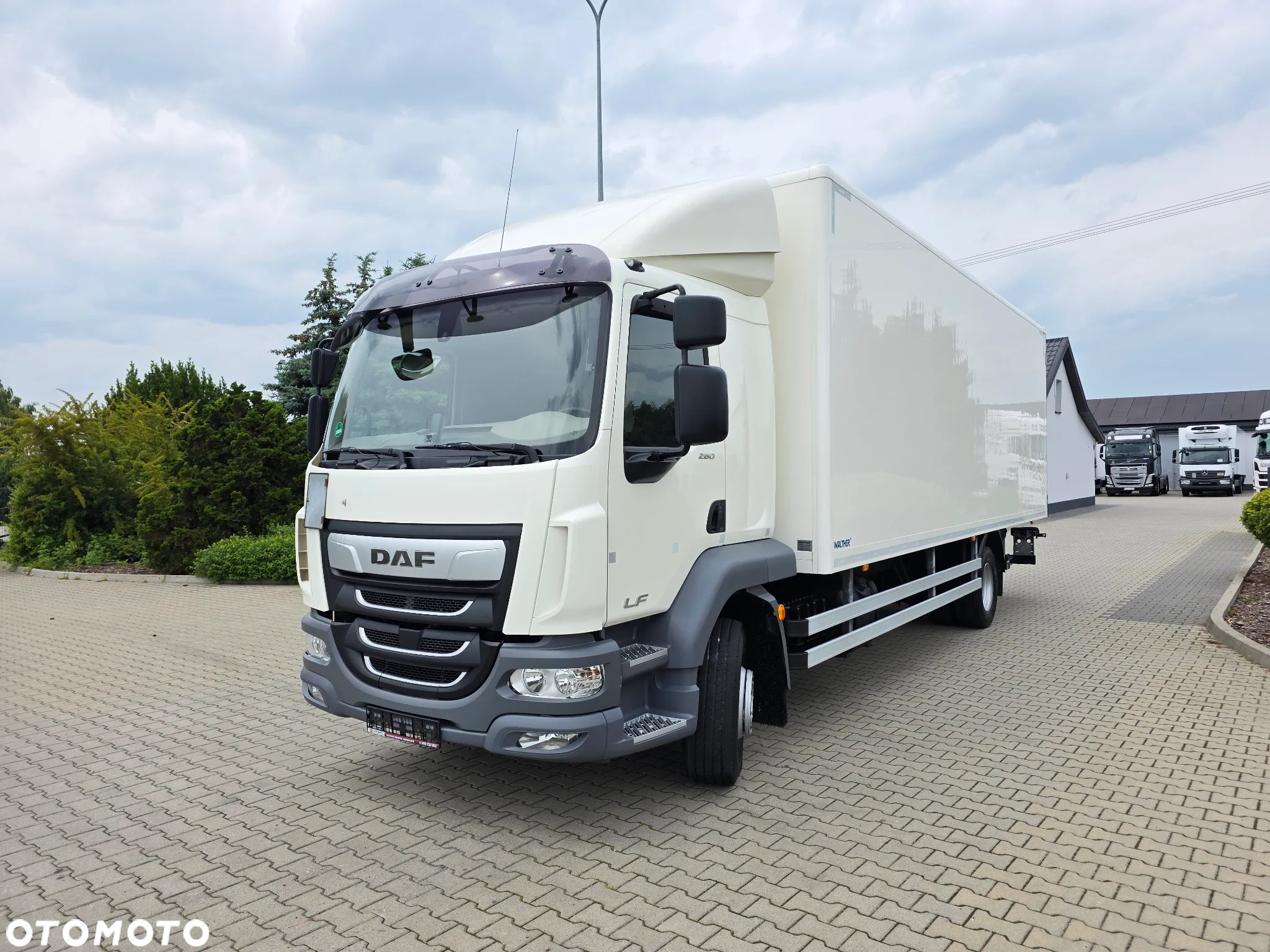 DAF LF 260 KONTENER 16 DMC !!! SYPIALKA Z DE JAK NOWY !!!  TYLKO 370 TYŚ KM  !!! - 5