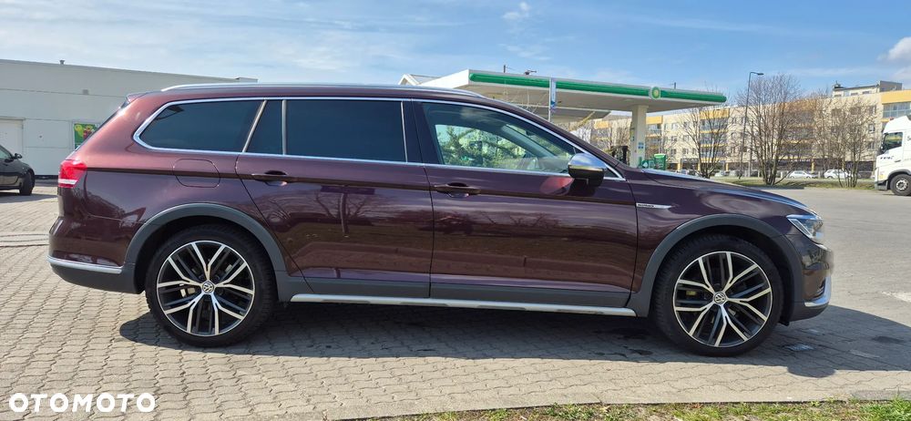 Volkswagen Passat - 8