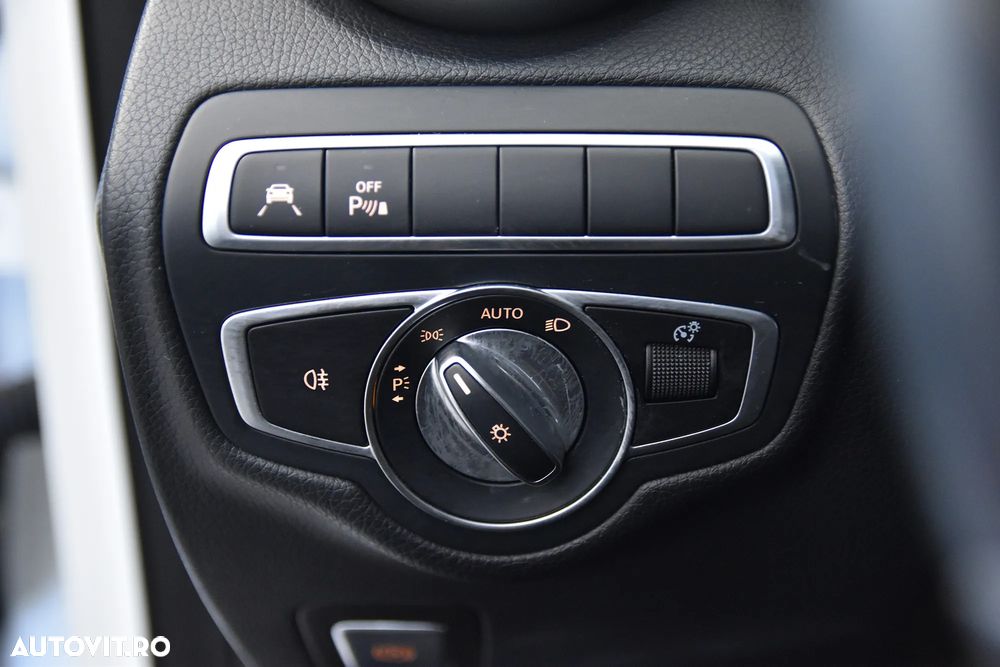 Mercedes-Benz GLC 250 4MATIC 9G-TRONIC - 16