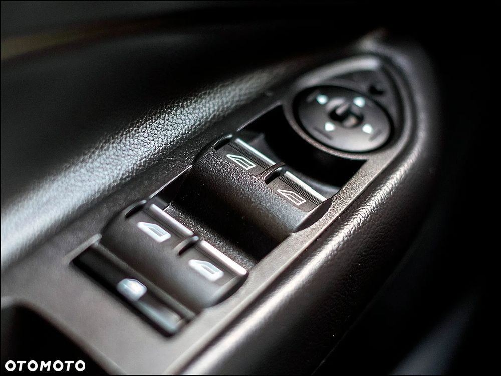 Ford Kuga - 29