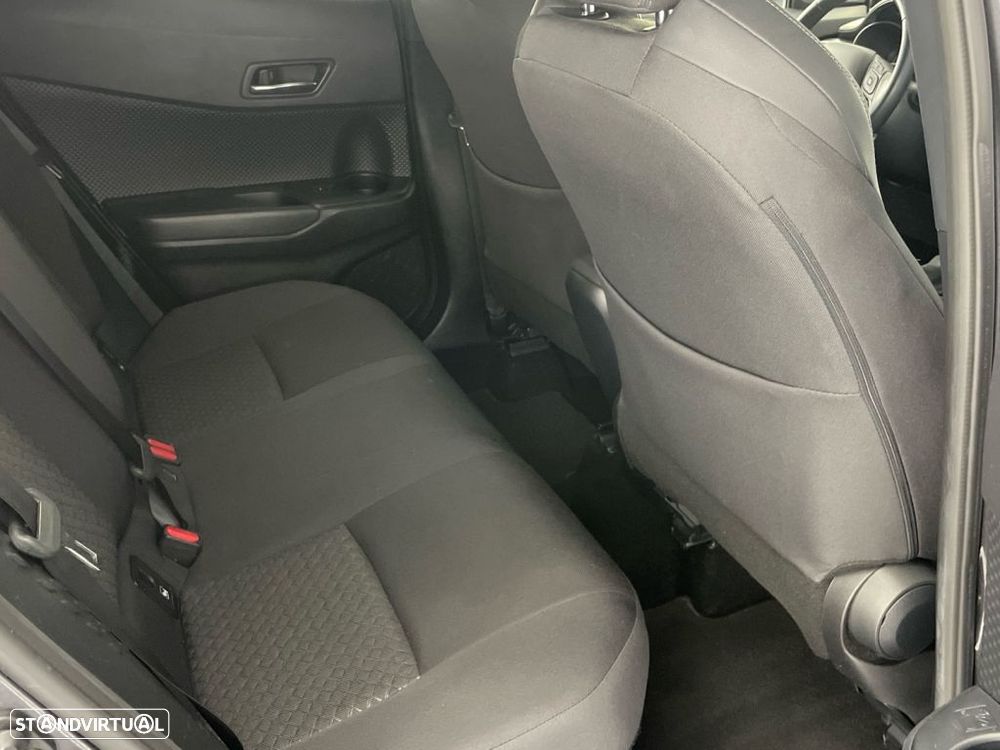 Toyota C-HR 1.8 Hybrid Square Collection - 23