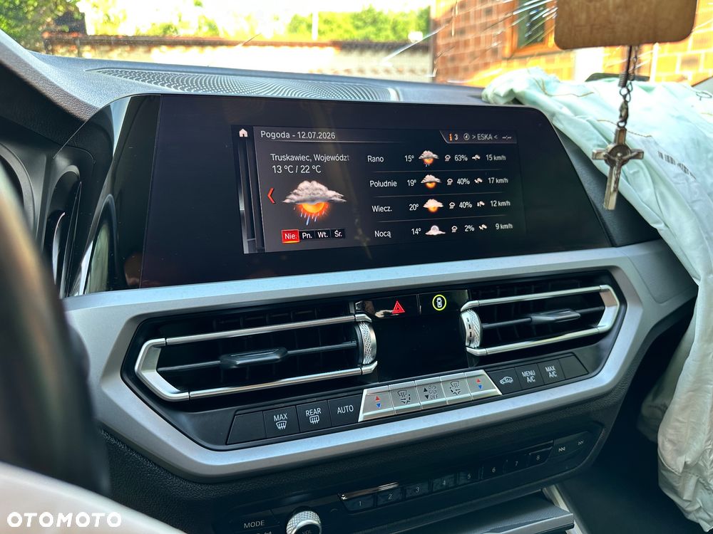 BMW Seria 3 318d - 37