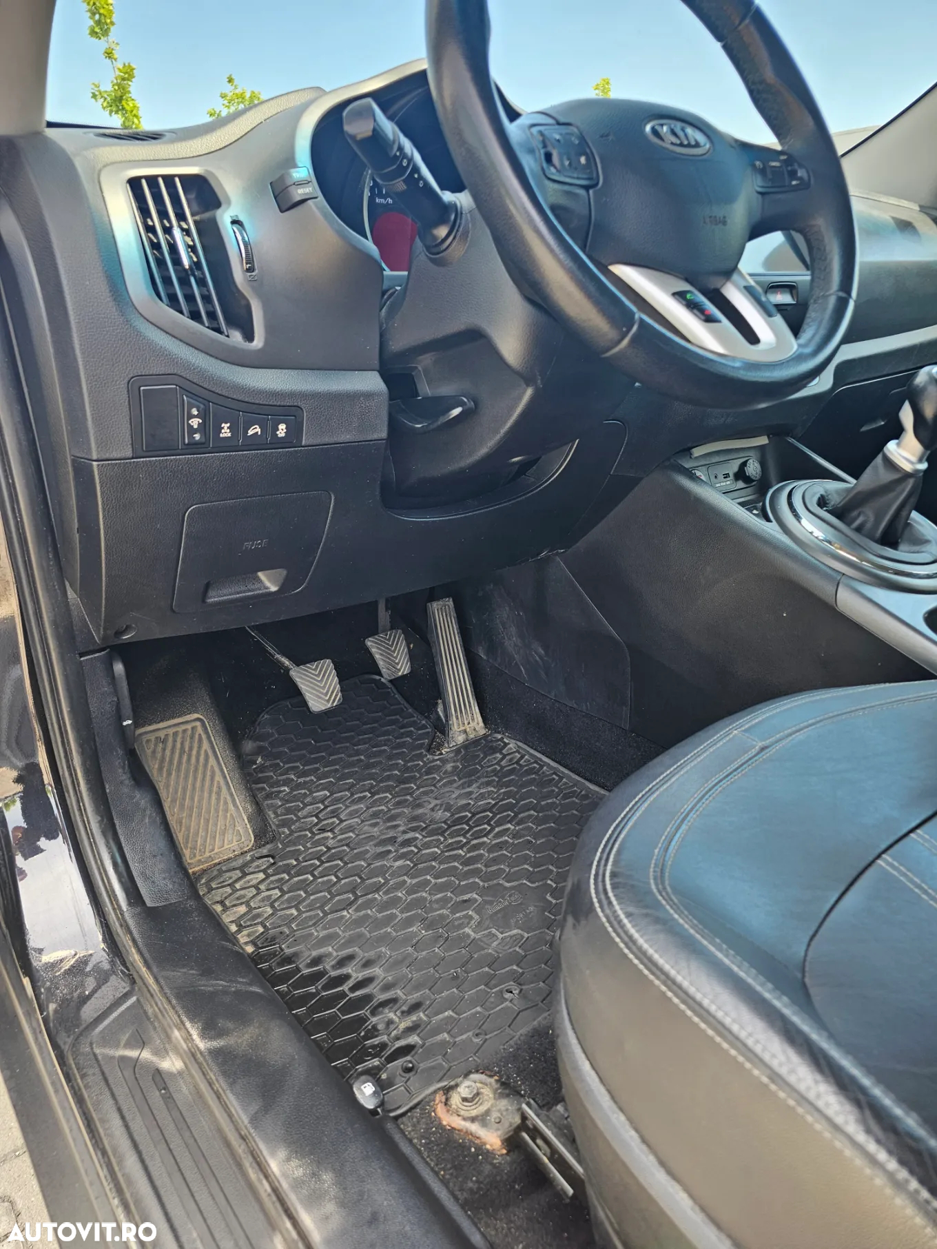 Kia Sportage 2.0 DSL MT 4x4 PREMIUM - 12