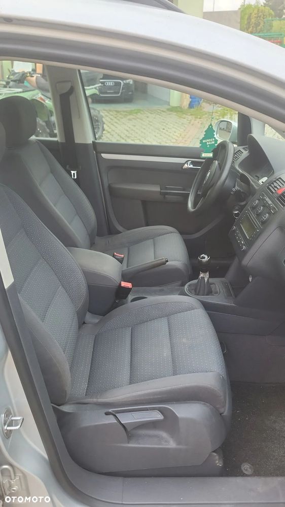 Volkswagen Touran 1.9 TDI Basis - 10