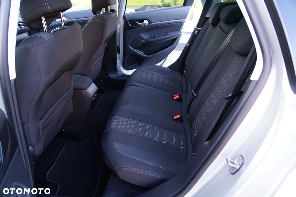 Peugeot 308 BlueHDi FAP 120 EAT6 Stop & Start Allure - 28