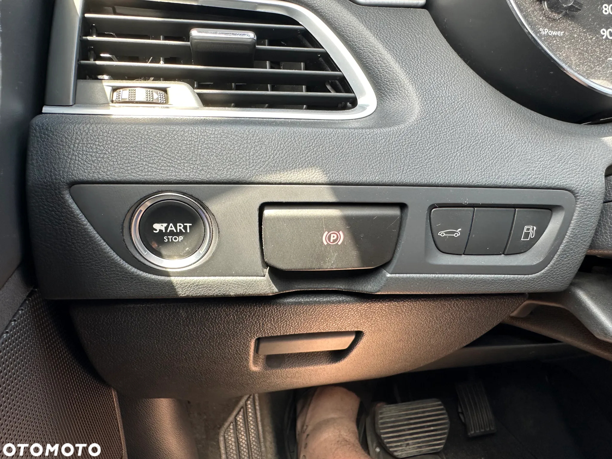 Peugeot 508 RXH 2.0 HDi HYbrid4 - 30