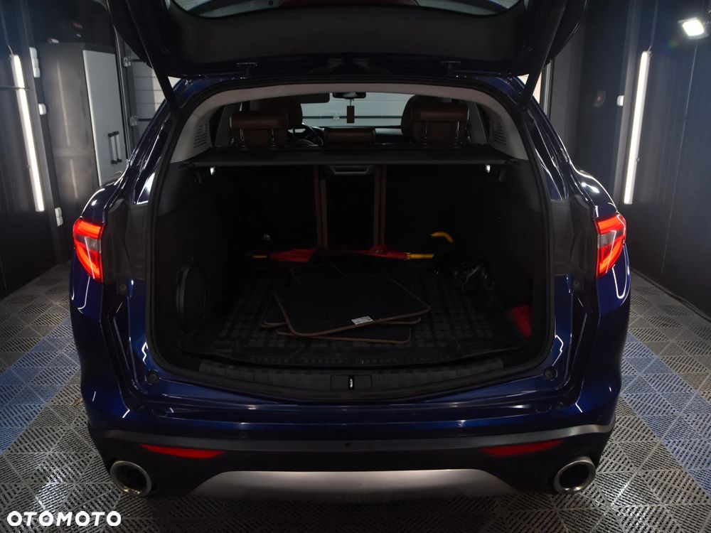 Alfa Romeo Stelvio 2.0 Turbo Executive Q4 - 9