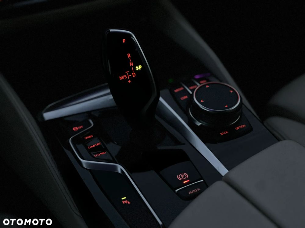 BMW Seria 5 - 22