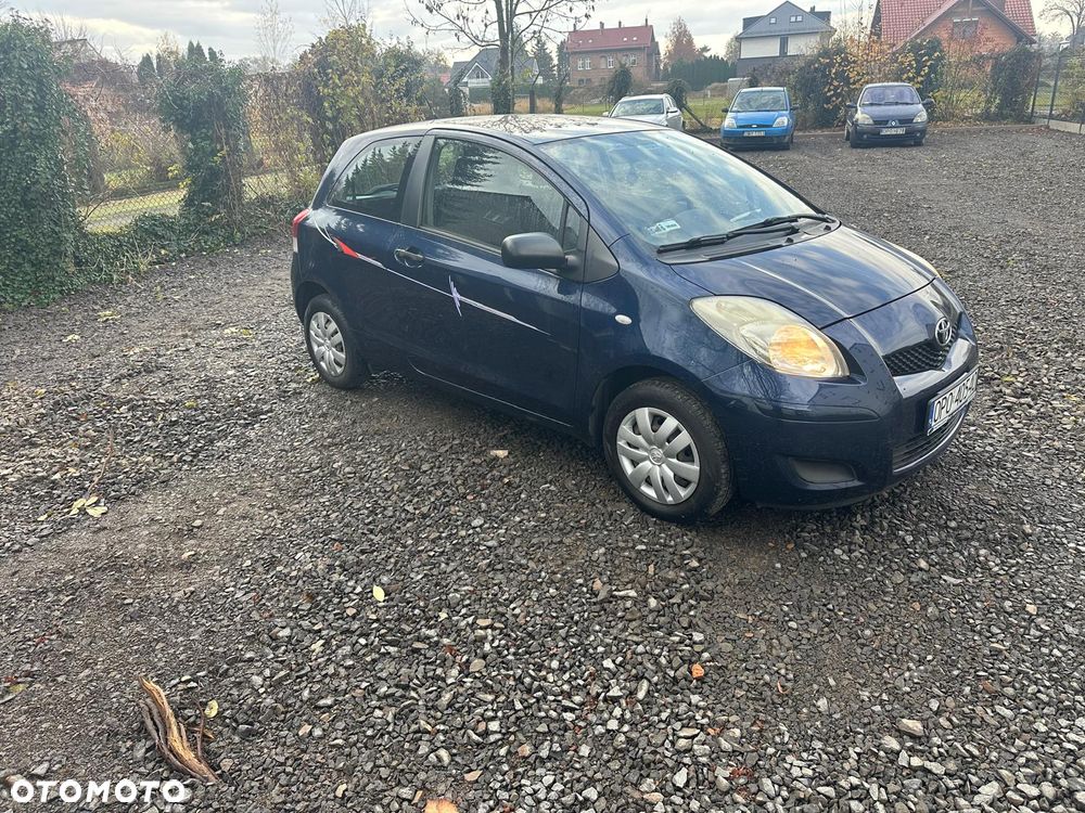 Toyota Yaris 1.0 Entry - 3