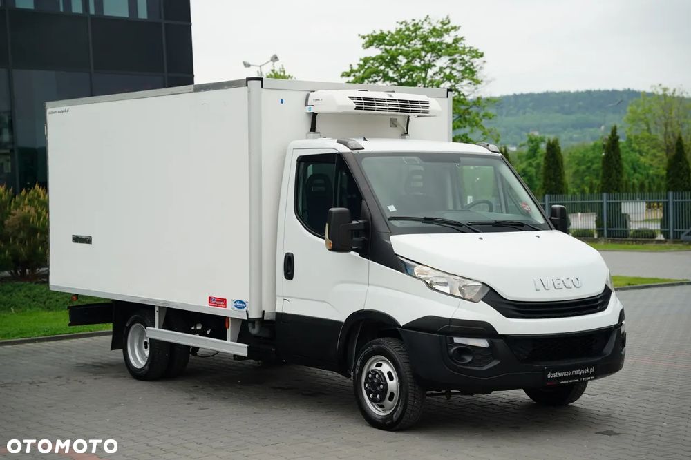 Iveco DAILY 35-150 / CHŁODNIA / THERMO KING / MANUAL / BLIŹNIAK / 3 MIEJSCA / - 3
