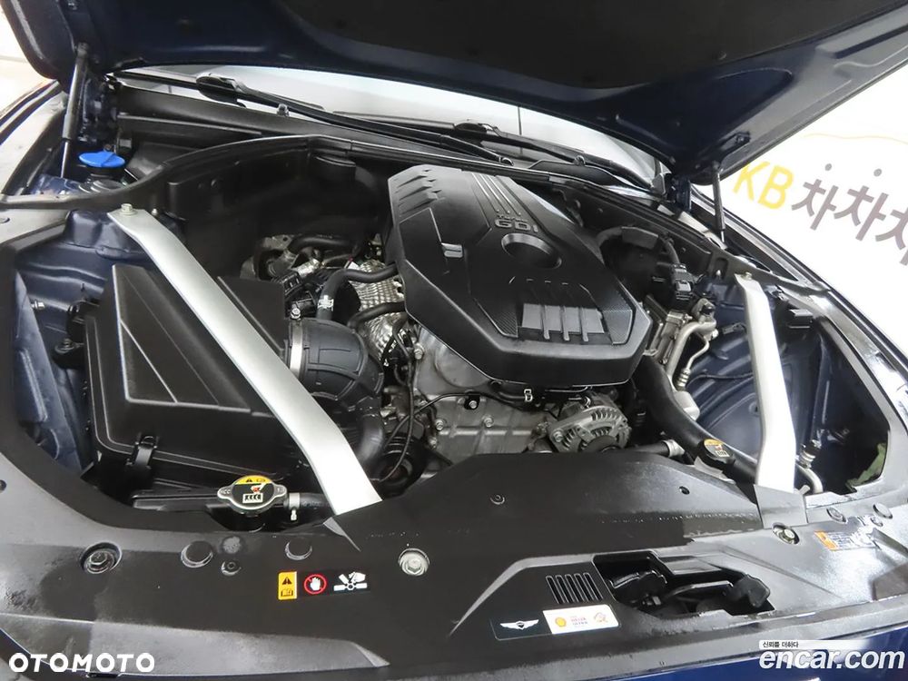 Genesis G70 - 21