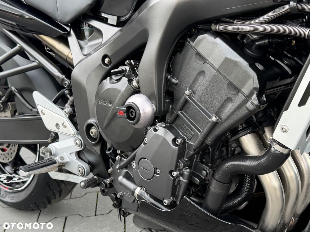 Yamaha FZ6 - 20