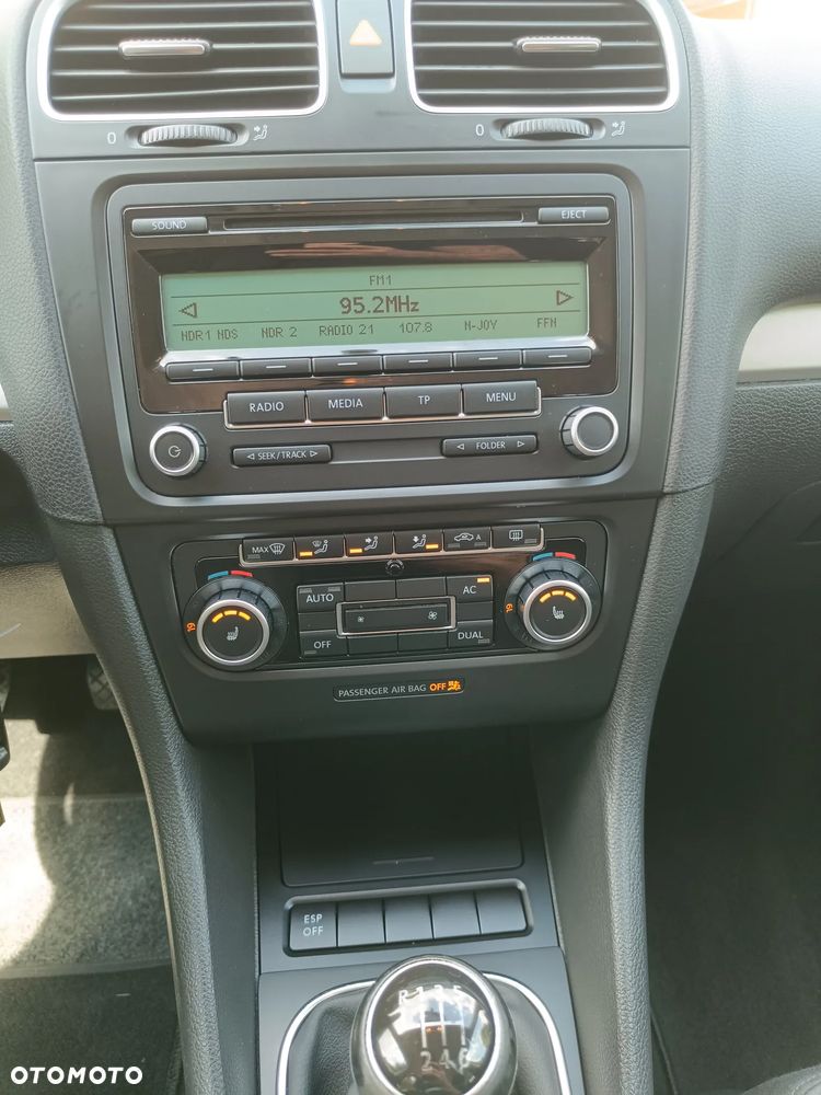 Volkswagen Golf - 29