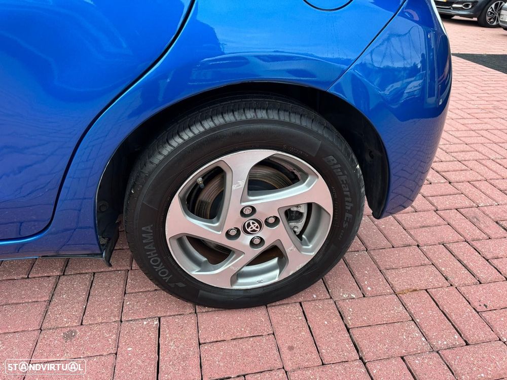 Toyota Yaris 1.5 HSD Comfort+Navi - 32