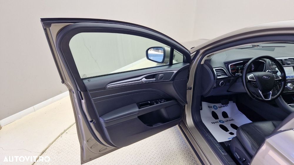 Ford Mondeo - 10