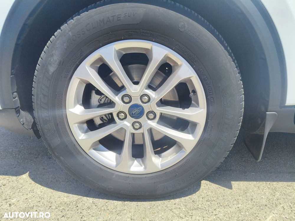 Ford Kuga 1.5 EcoBoost FWD Titanium - 9