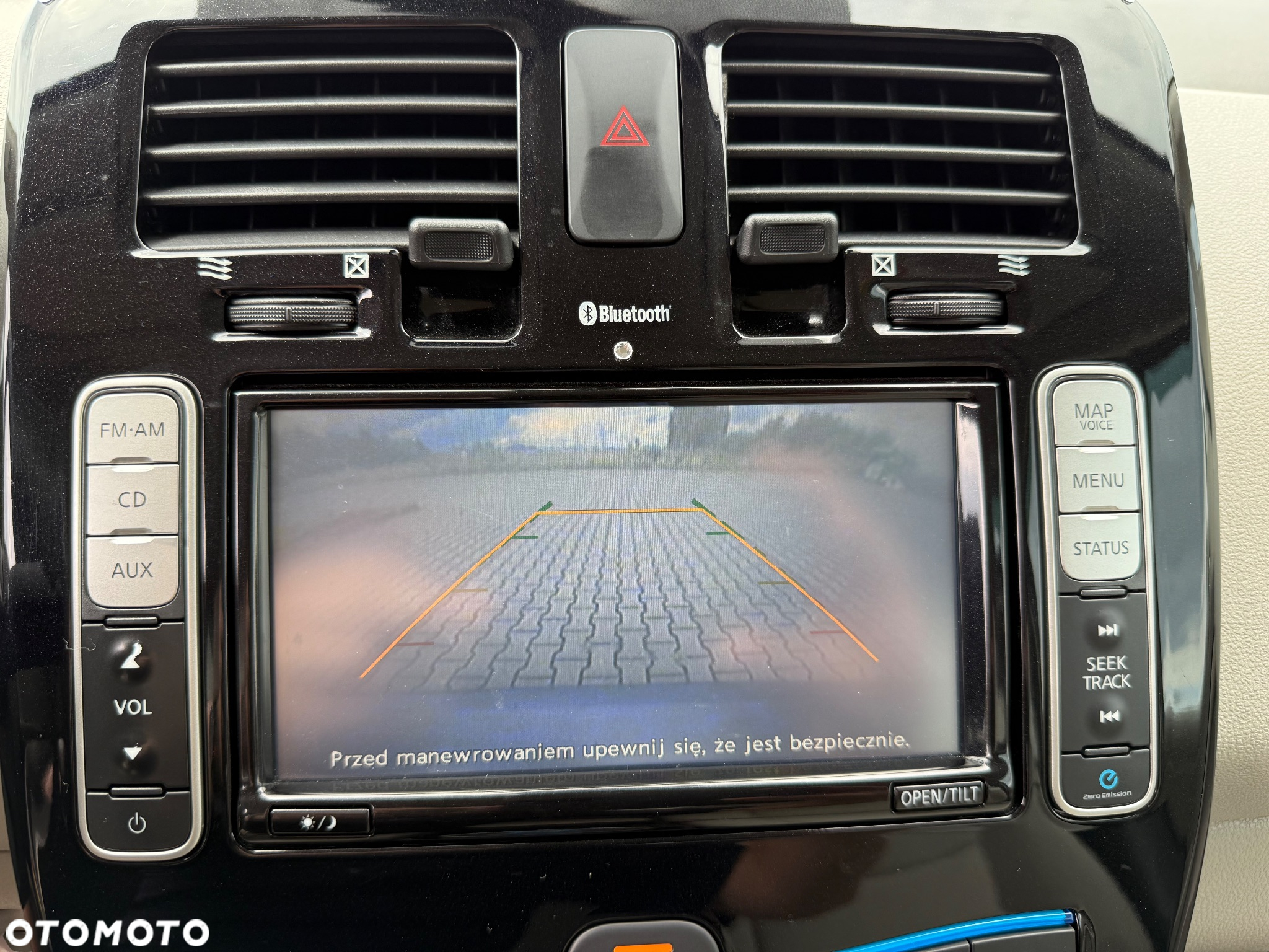 Nissan Leaf 24kWh Acenta - 11