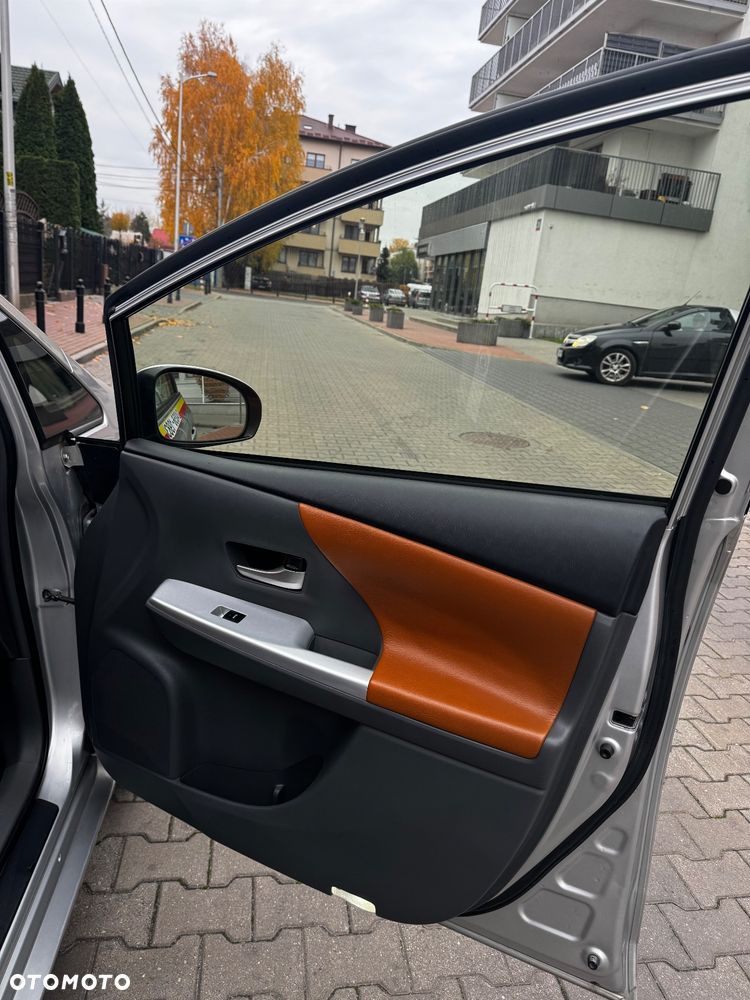 Toyota Prius+ 1.8 HSD Premium - 19