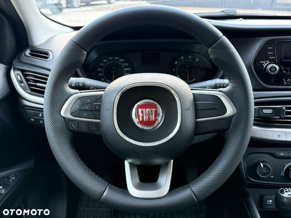 Fiat Tipo - 18
