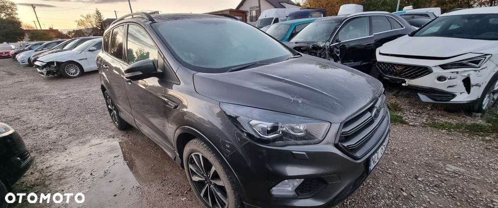 Ford Kuga - 3