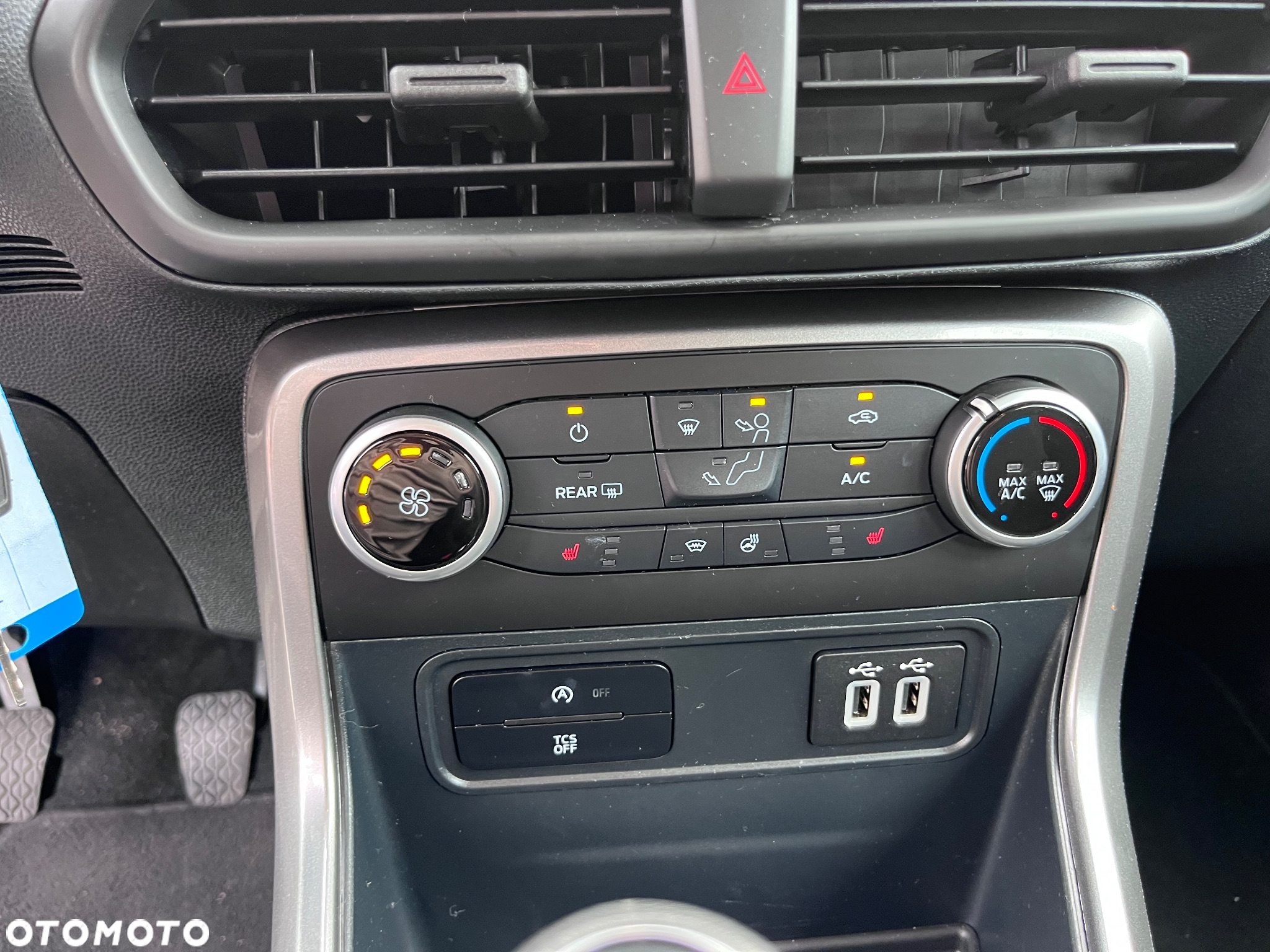 Ford EcoSport 1.0 EcoBoost COOL&CONNECT - 28