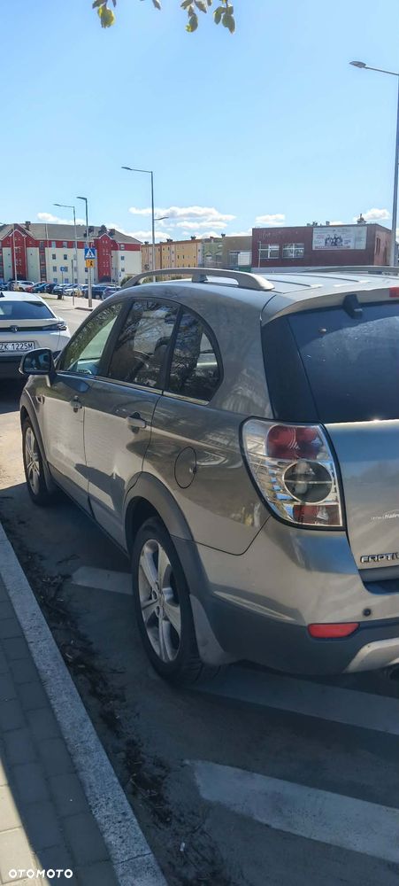 Chevrolet Captiva 2.2 D LTZ - 3