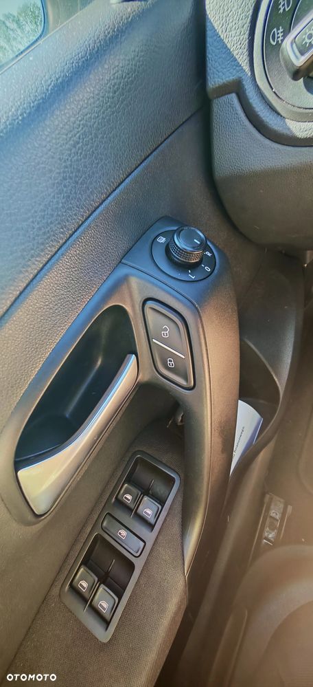 Volkswagen Polo 1.4 TDI (Blue Motion Technology) Comfortline - 33