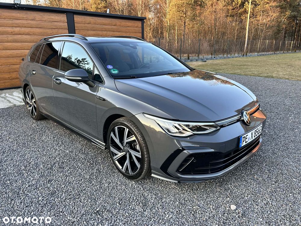 Volkswagen Golf 1.5 eTSI OPF DSG R-Line - 1