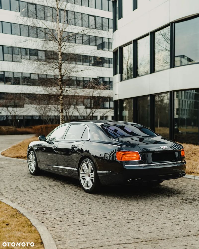 Bentley Flying Spur V8 - 4