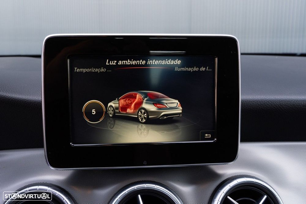 Mercedes-Benz CLA 180 d AMG Line - 23