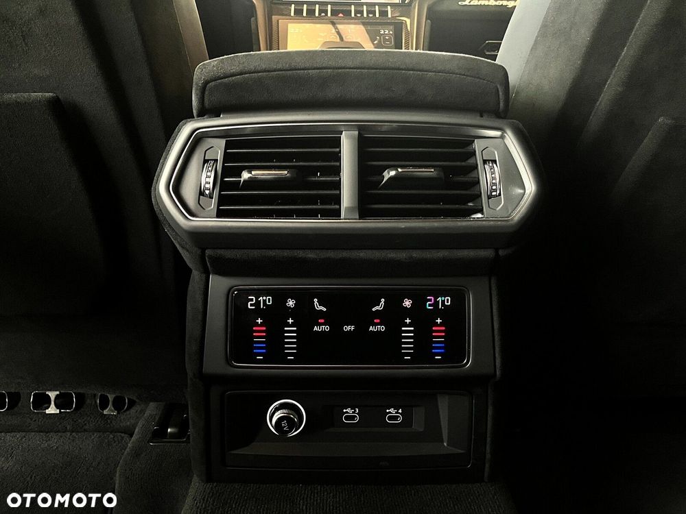 Lamborghini Urus - 17