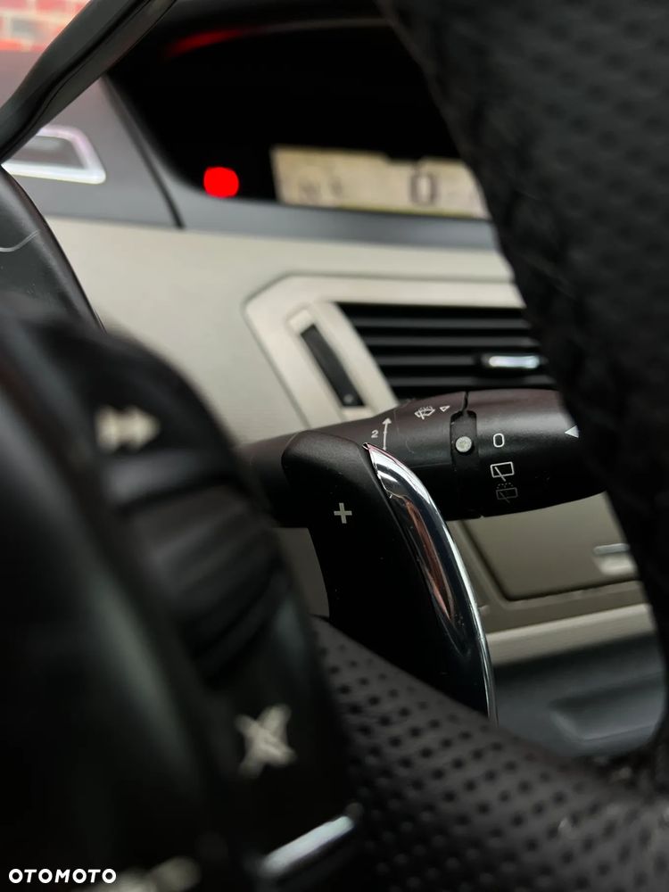 Citroën C4 Picasso - 25